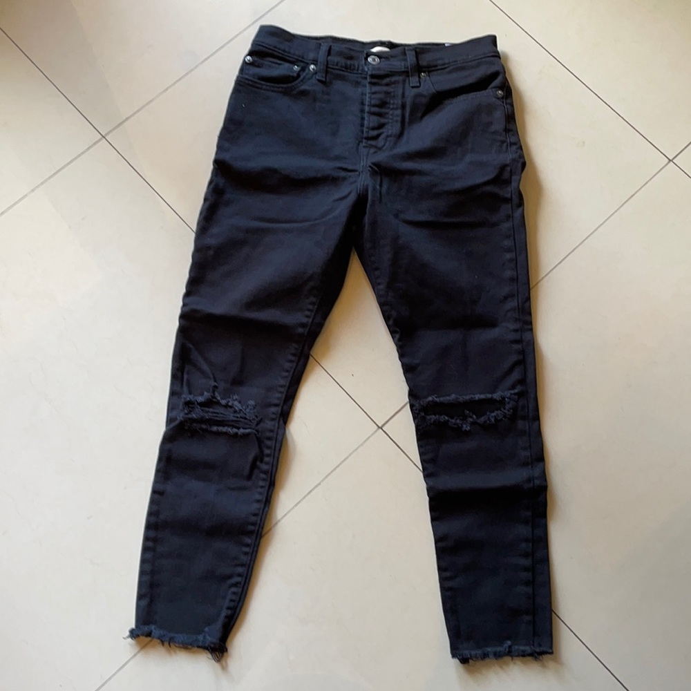 Levi’s black wedgie skinny Jean size 30